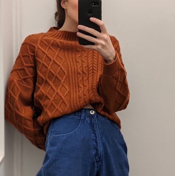 Vintage Sweaters - VINTAGE Knit